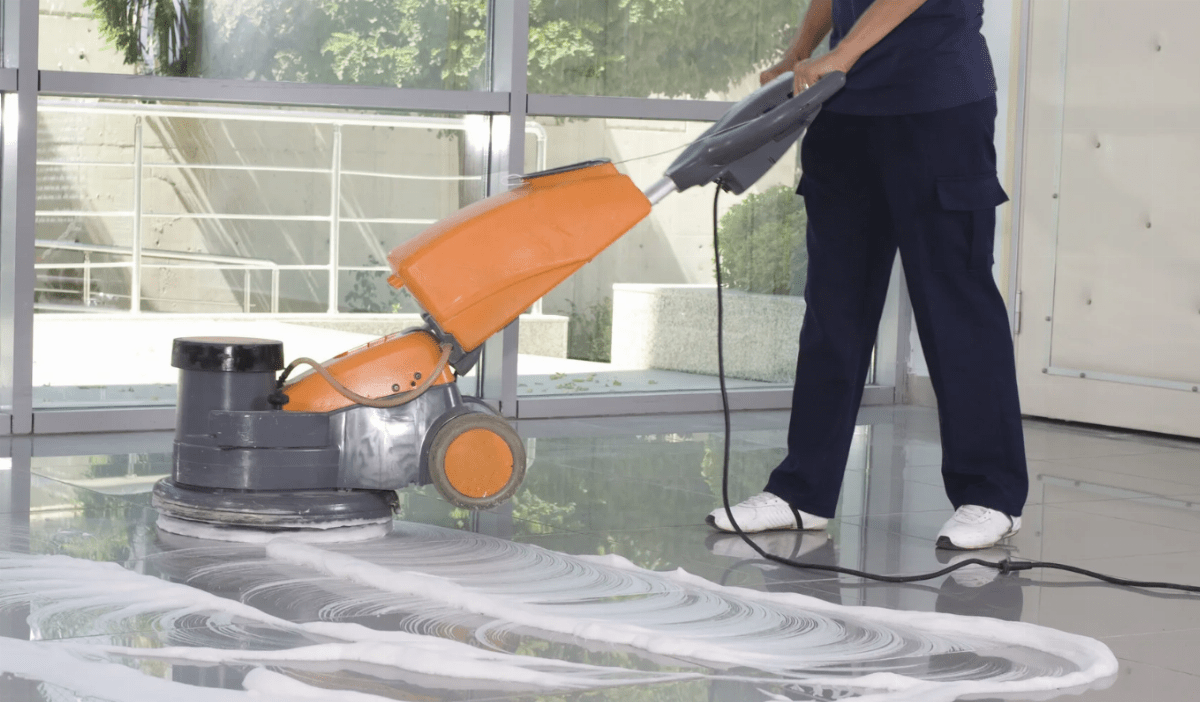 Lavare i pavimenti in resina